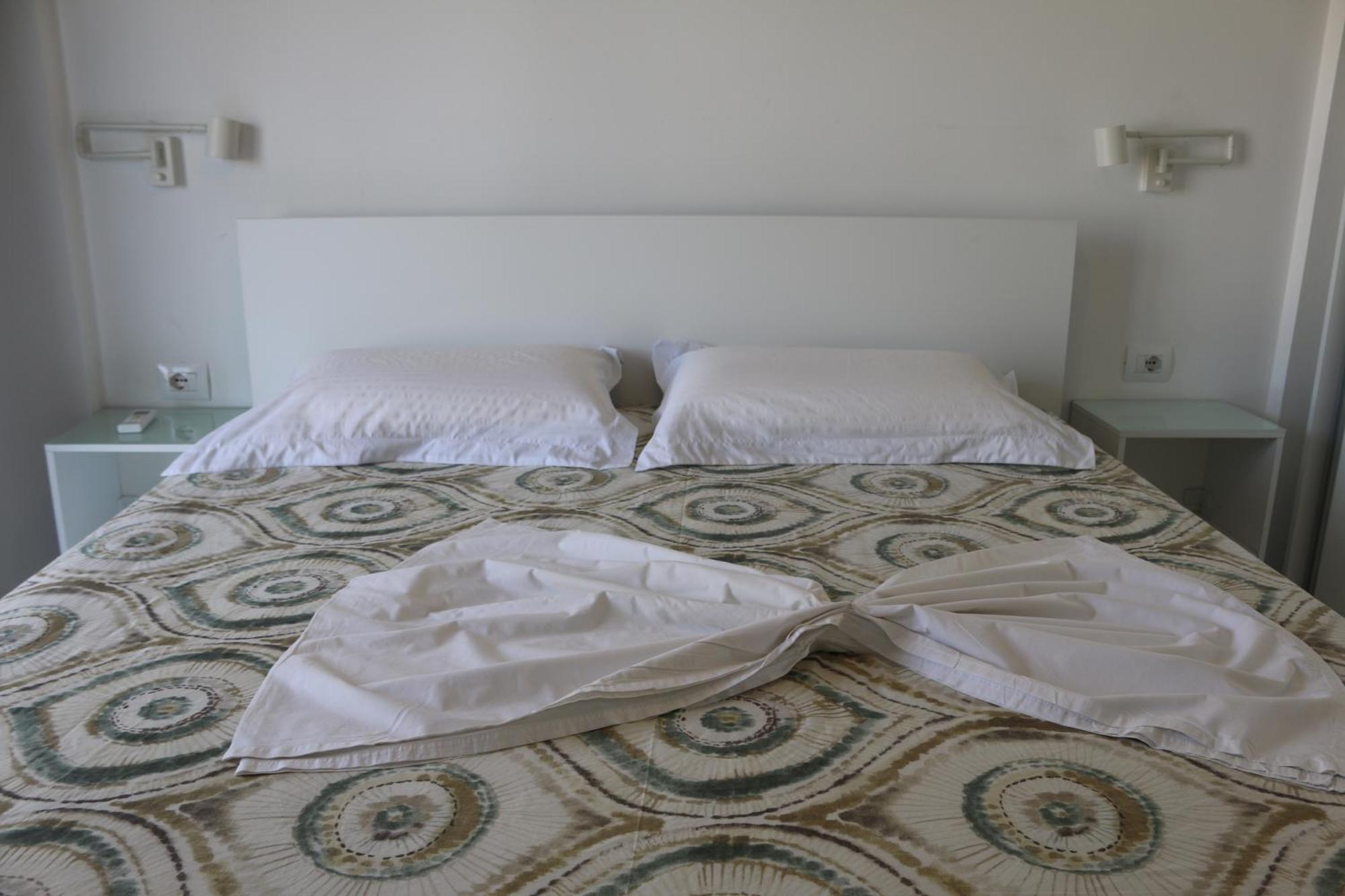 Infinity Sea View Penthouse Apartment Sarande Exterior photo